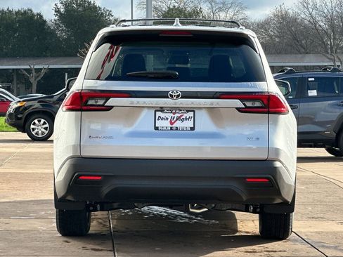 New 2026 Toyota Grand Highlander XLE image 5