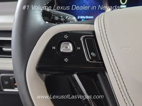 Used 2026 Lincoln Aviator Reserve AWD/4WD image 33