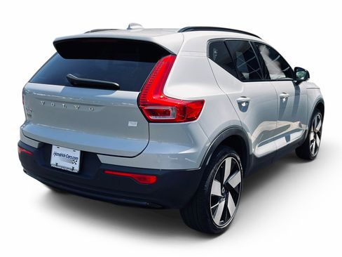 Used 2023 Volvo XC40 Recharge Ultimate AWD/4WD image 10