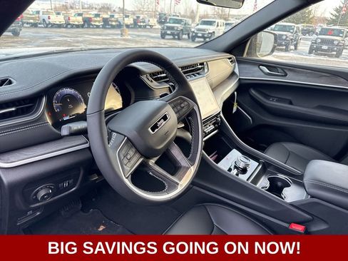 New 2025 Jeep Grand Cherokee L Limited image 23