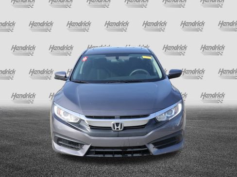 Used 2018 Honda Civic EX image 3