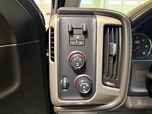 Used 2016 GMC Sierra 2500 Denali w/ Suspension Package, Off-Road image 14
