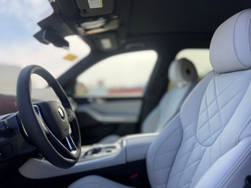 New 2026 BMW X5 xDrive40i AWD/4WD image 13