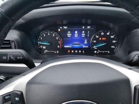 Certified 2022 Ford Explorer XLT w/ Equipment Group 202A image 22