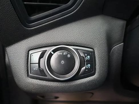 Used 2017 Ford Escape SE w/ Equipment Group 201A AWD/4WD image 22