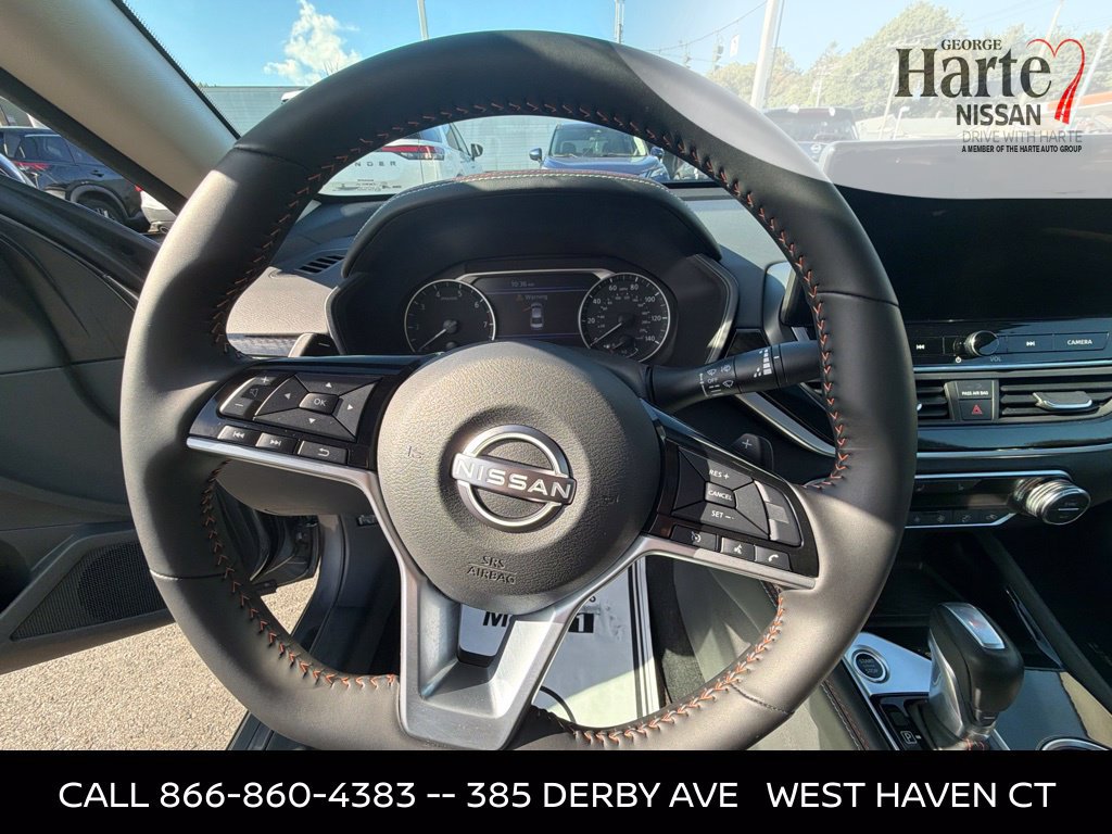 Certified 2025 Nissan Altima 2.5 SR AWD/4WD image 12