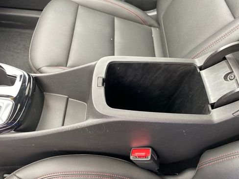 Used 2025 Chevrolet Trax RS w/ Sunroof Package FWD image 15
