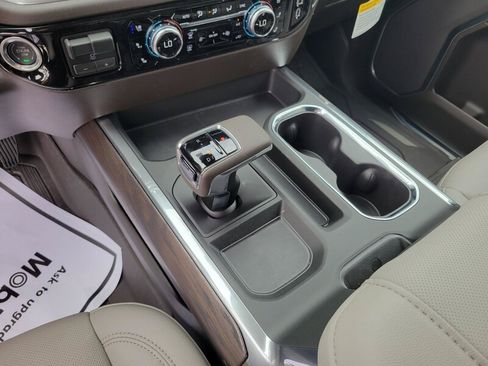 New 2026 GMC Sierra 1500 SLT AWD/4WD image 16