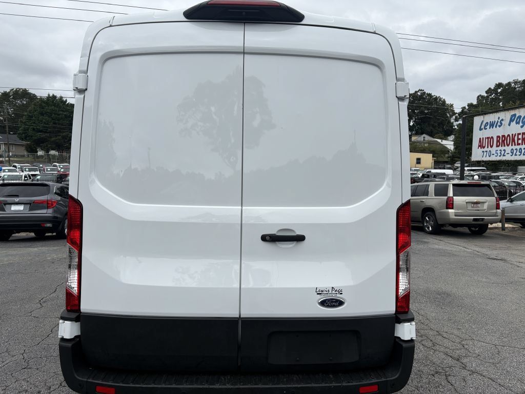 Used 2021 Ford Transit 250 Medium Roof RWD image 4