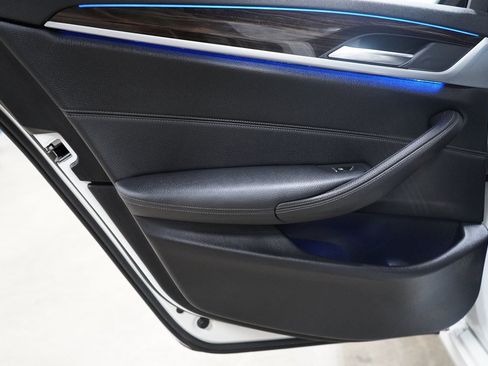 Used 2020 BMW 540i w/ Convenience Package RWD image 16