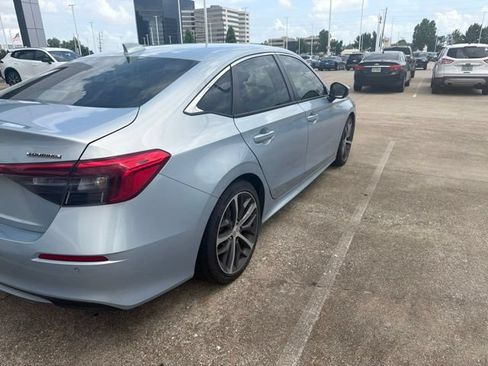 Used 2022 Honda Civic Touring image 8