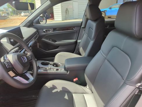 Used 2025 Honda Civic Sport Touring image 18