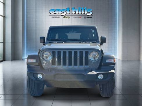 Used 2022 Jeep Wrangler Unlimited Sport w/ Sun And Sound Package AWD/4WD image 8