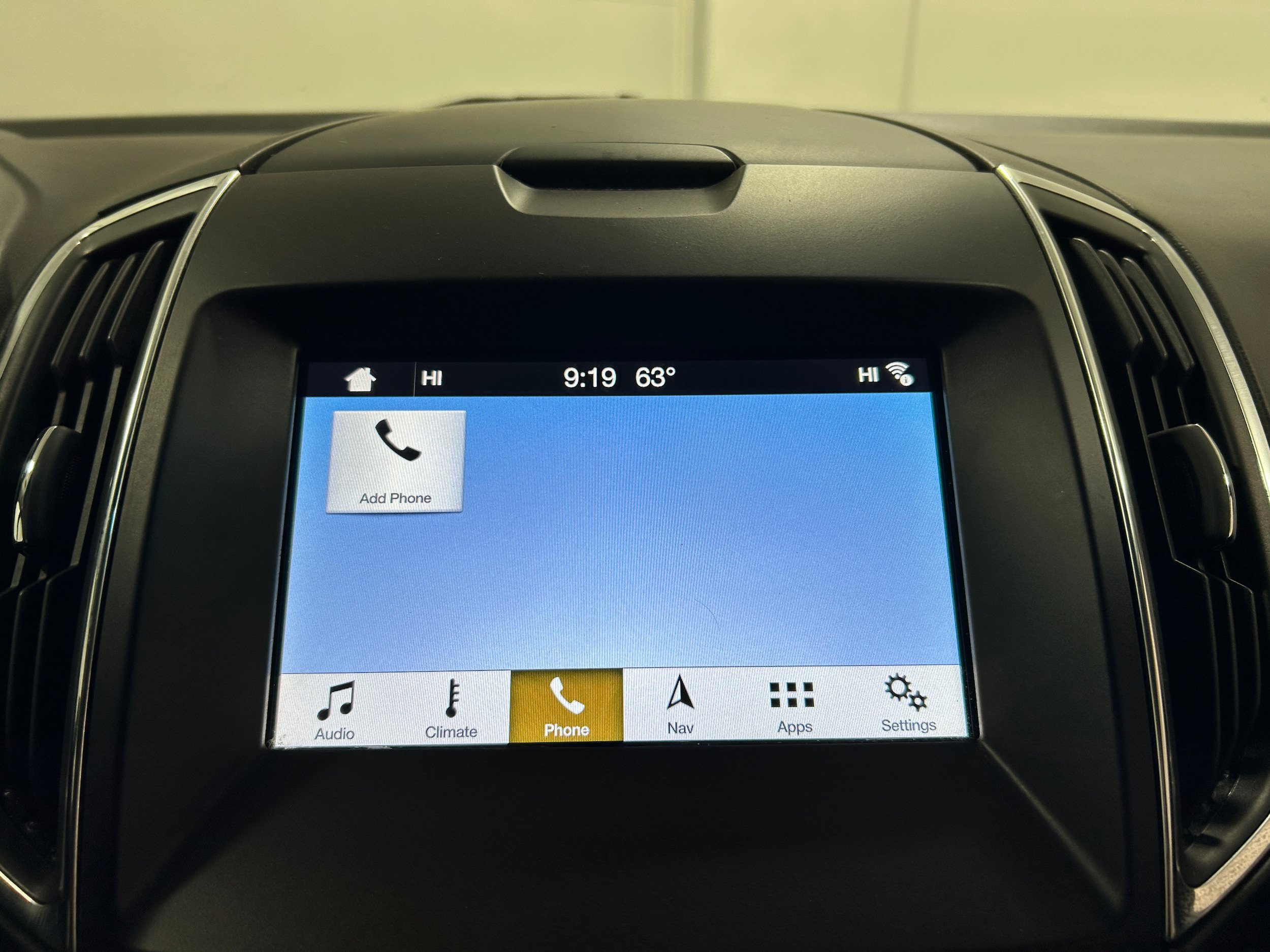 Used 2019 Ford Edge Titanium w/ Cold Weather Package AWD/4WD image 7