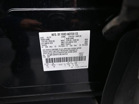 Used 2024 Chevrolet Traverse RS FWD image 11