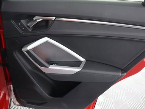 Used 2022 Audi Q3 2.0T Premium image 27