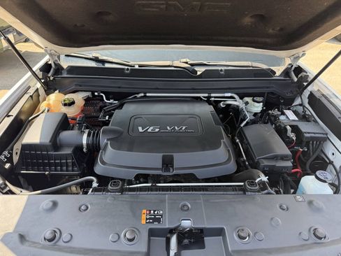 Used 2015 GMC Canyon SLT RWD image 35