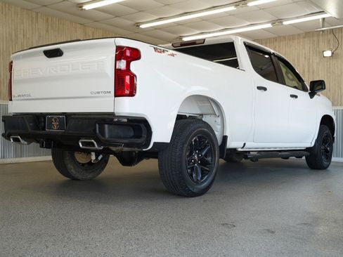 Used 2022 Chevrolet Silverado 1500 Custom Trail Boss AWD/4WD image 10