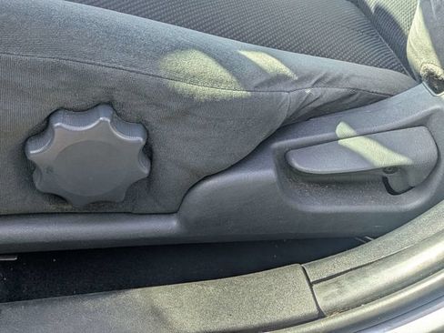 Used 2005 Mitsubishi Galant SE FWD image 18