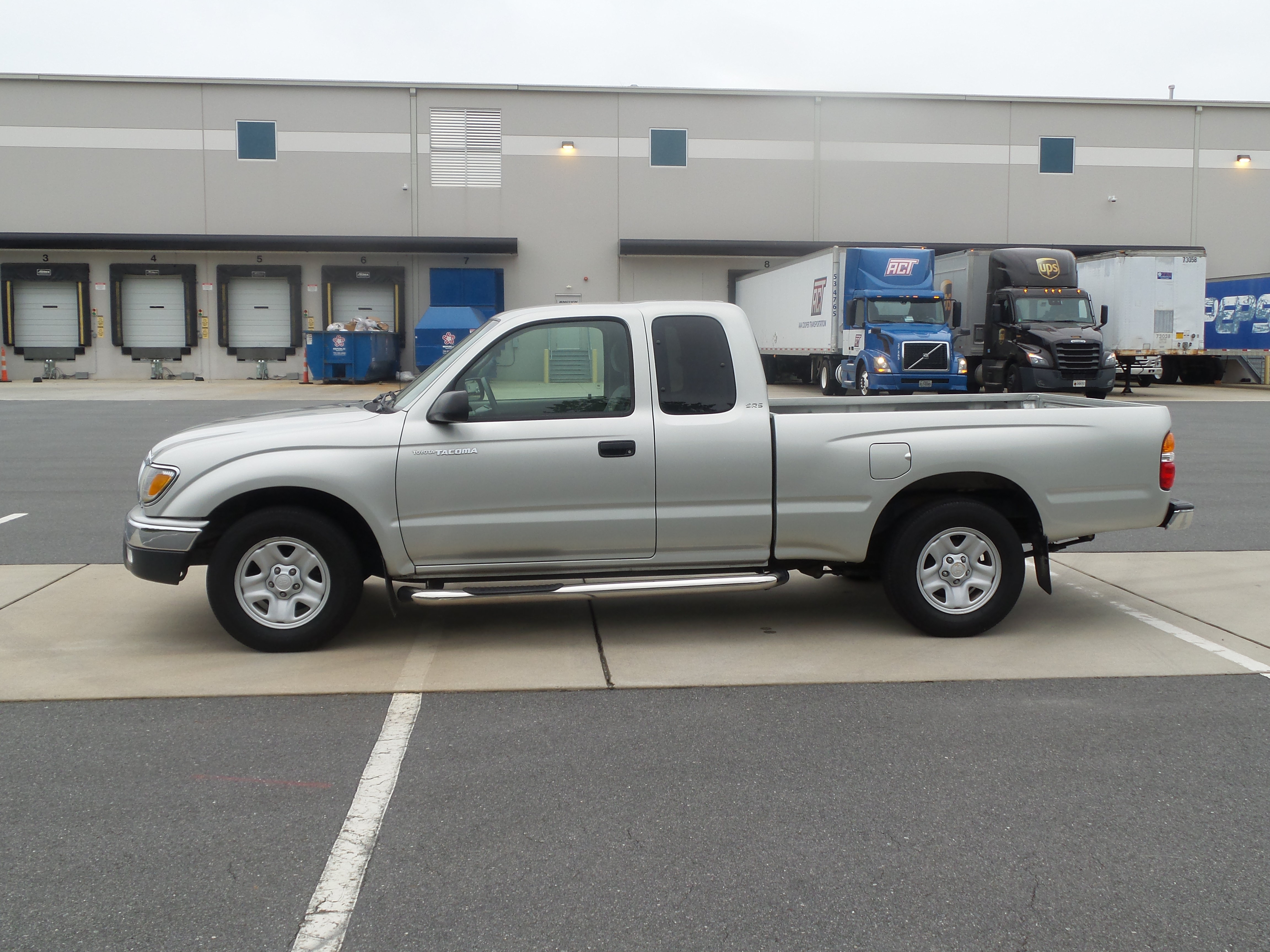 Used 2004 Toyota Tacoma 2WD Xtracab image 9