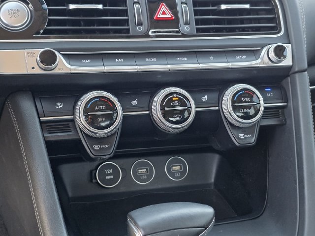 Used 2023 Genesis G70 2.0T RWD image 22