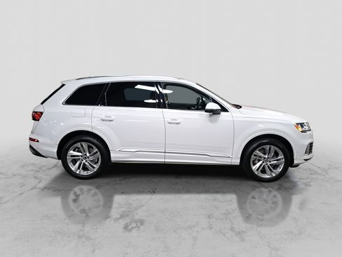 Used 2021 Audi Q7 2.0T Premium Plus w/ Premium Plus Package image 4
