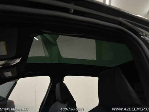 Used 2025 BMW X3 xDrive30i w/ Premium Package image 36