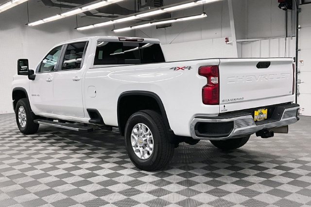 Used 2023 Chevrolet Silverado 3500 LT w/ Convenience Package AWD/4WD image 2