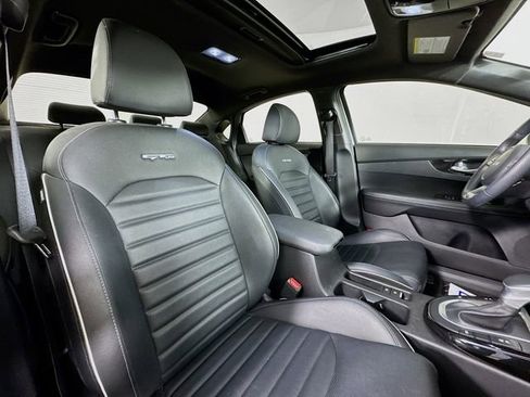 Used 2022 Kia Forte GT-Line w/ GT-Line Premium Package image 30