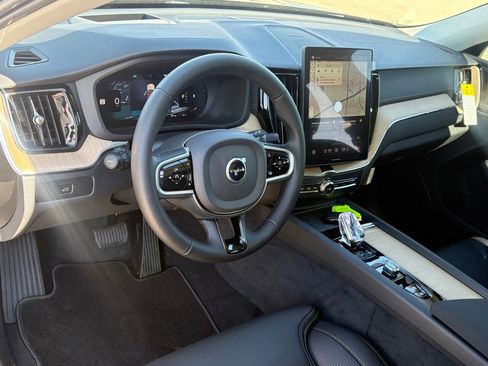 New 2026 Volvo XC60 B5 Ultra w/ Protection Package Premier image 14