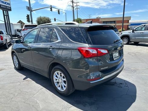 Used 2019 Chevrolet Equinox LT w/ Sun & Navigation Package FWD image 5