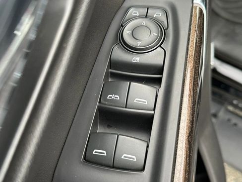 Used 2020 Chevrolet Silverado 1500 RST image 23