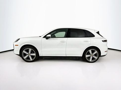 Certified 2024 Porsche Cayenne AWD/4WD image 2