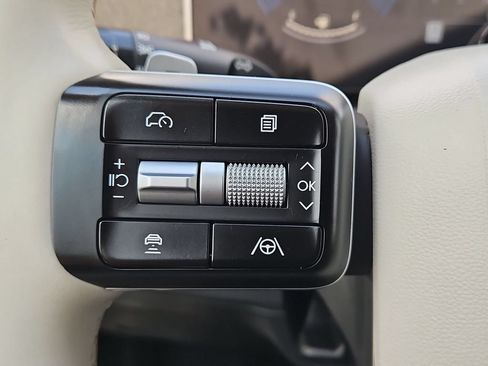 Used 2025 Hyundai Santa Fe SEL FWD image 21