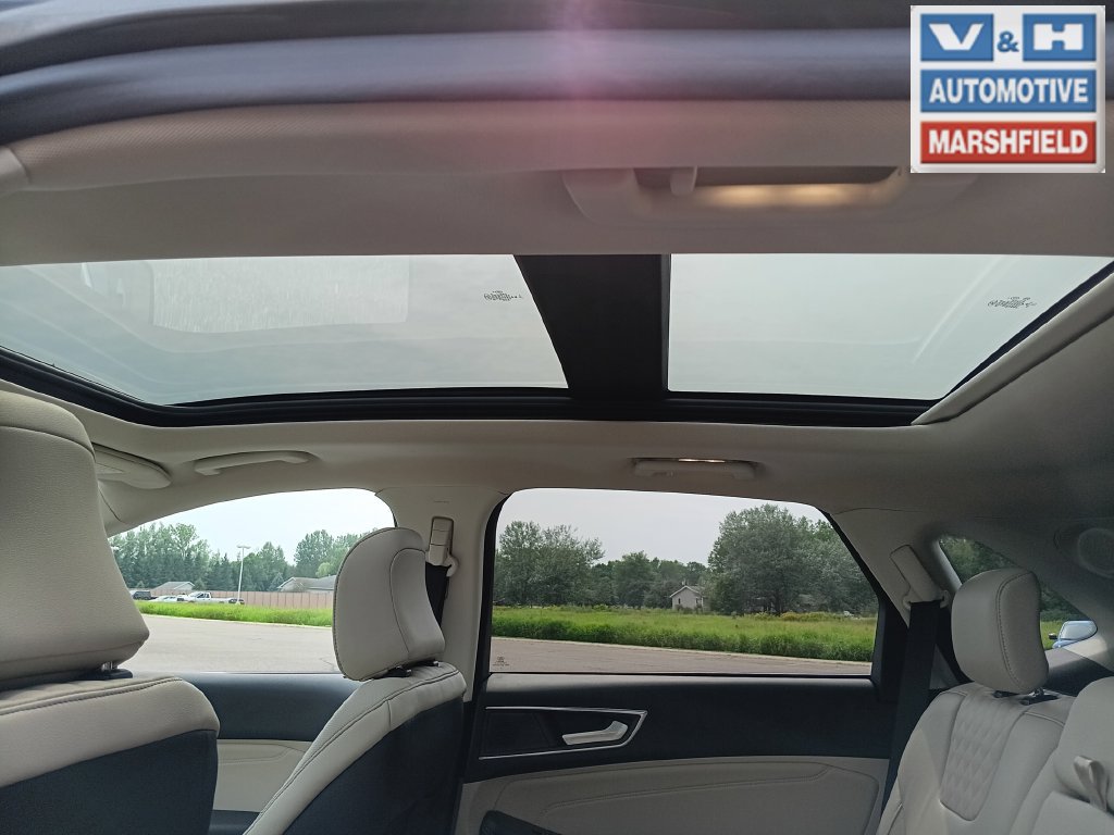 Used 2023 Ford Edge Titanium w/ Equipment Group 301A AWD/4WD image 11