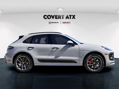 Used 2022 Porsche Macan GTS image 8
