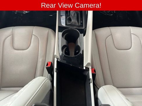 Used 2025 Hyundai Elantra Limited FWD image 9