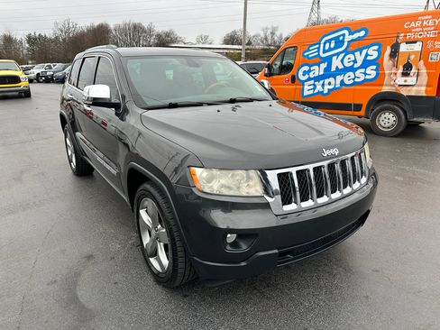 Used 2011 Jeep Grand Cherokee Overland image 6