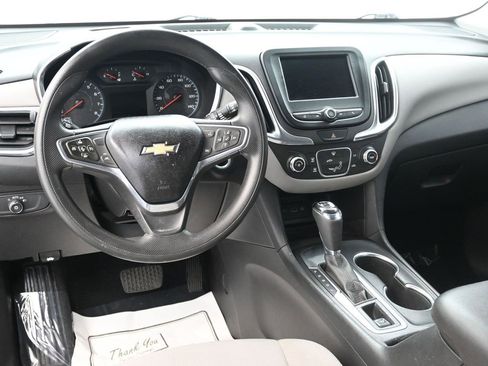 Used 2020 Chevrolet Equinox LS image 12