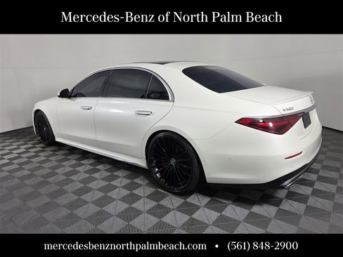 Used 2021 Mercedes-Benz S 580 4MATIC Sedan image 4