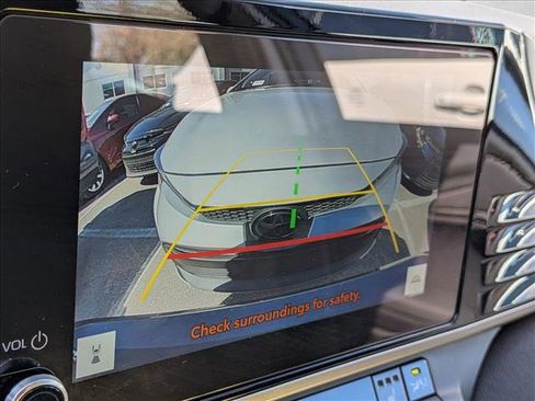 Used 2025 Toyota Camry LE w/ Convenience Package image 6