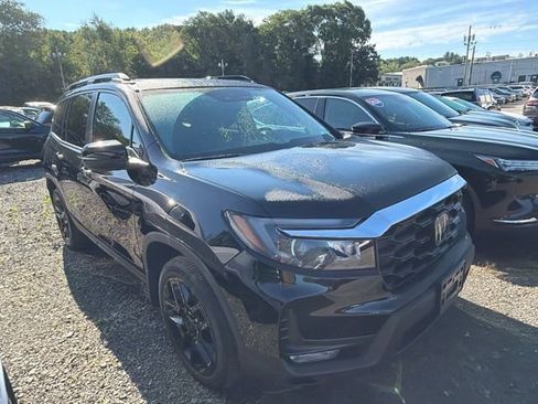 Used 2025 Honda Passport EX-L image 4