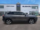 Used 2019 Jeep Cherokee Limited image 2