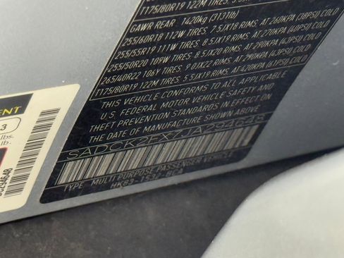 Used 2018 Jaguar F-PACE Prestige image 26