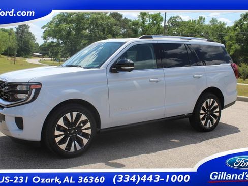 New 2026 Ford Expedition Platinum w/ Driver's Package AWD/4WD image 1