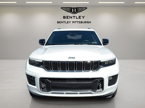Used 2021 Jeep Grand Cherokee L Overland w/ Luxury Tech Group IV AWD/4WD image 2