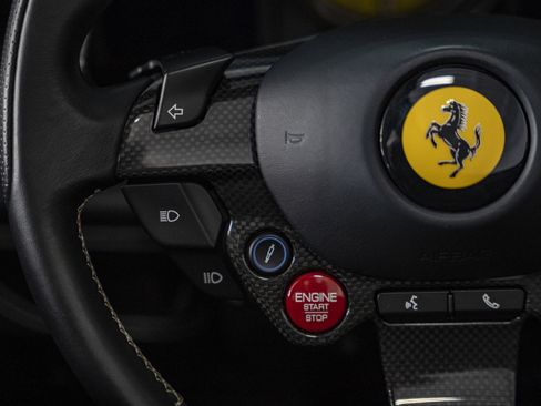 Certified 2021 Ferrari F8 Tributo RWD image 38