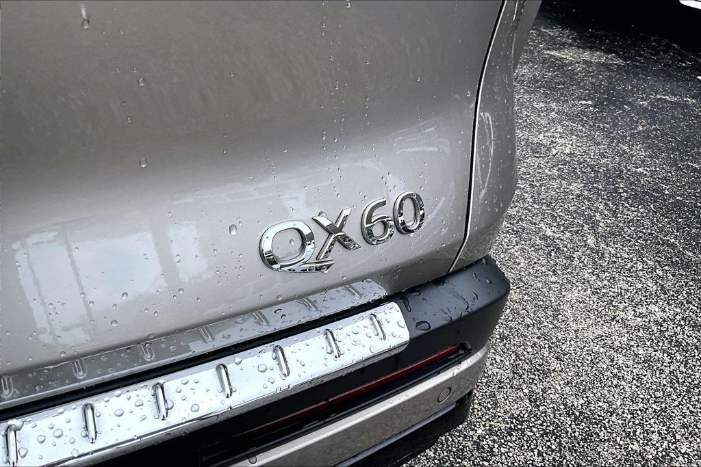 Certified 2025 INFINITI QX60 Luxe FWD image 40