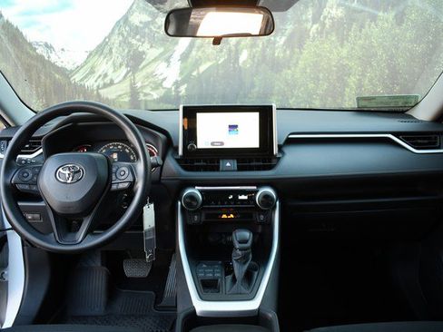 New 2025 Toyota RAV4 LE image 9
