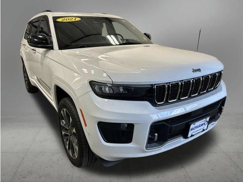 Used 2021 Jeep Grand Cherokee L Overland w/ Luxury Tech Group IV AWD/4WD image 8